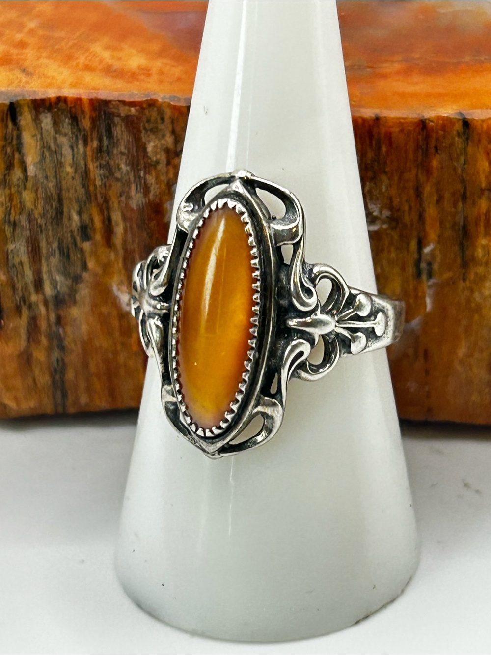Vintage Sterling Silver Shell Ring - Size 6